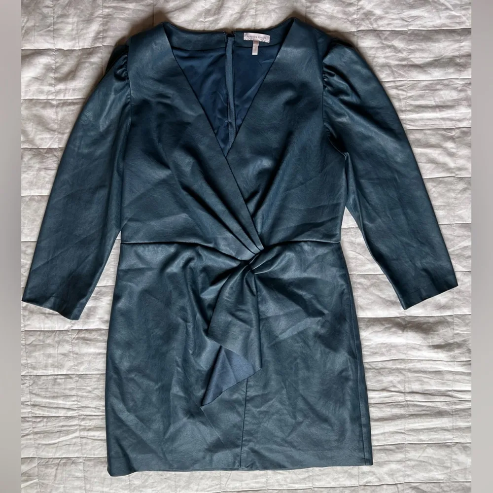 Rebecca Taylor Blue Vegan Leather 3/4 Sleeve Twist Wrap Mini Dress Classy - 16 - Image 2
