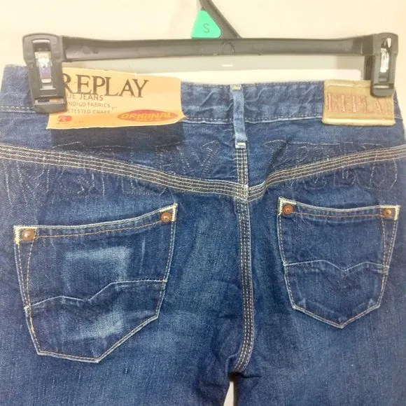 Replay women's size 28 button fly cigarette pack branded capri crop jeans Blue - Image 2
