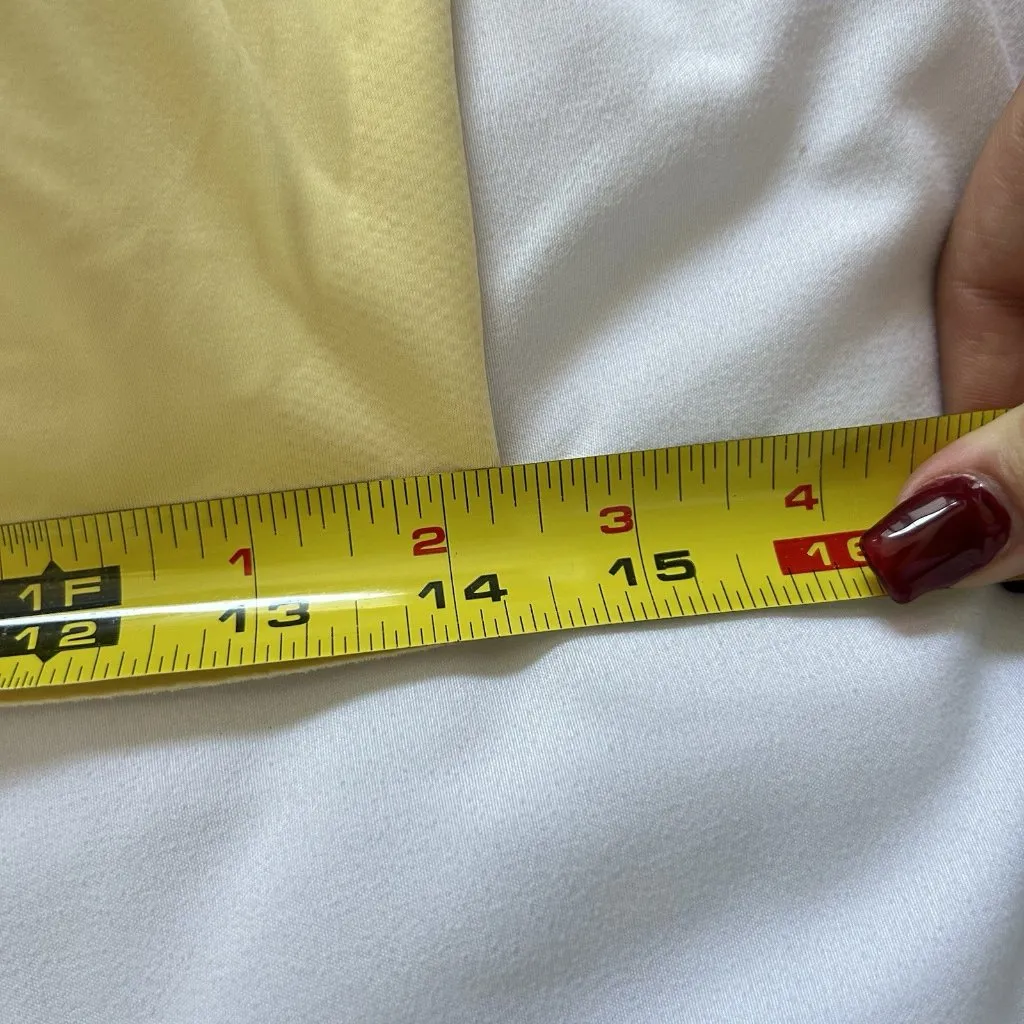 Victoria’s Secret VS Neon Yellow Sports Bra Seamless Womens Large Adjustable - Image 2