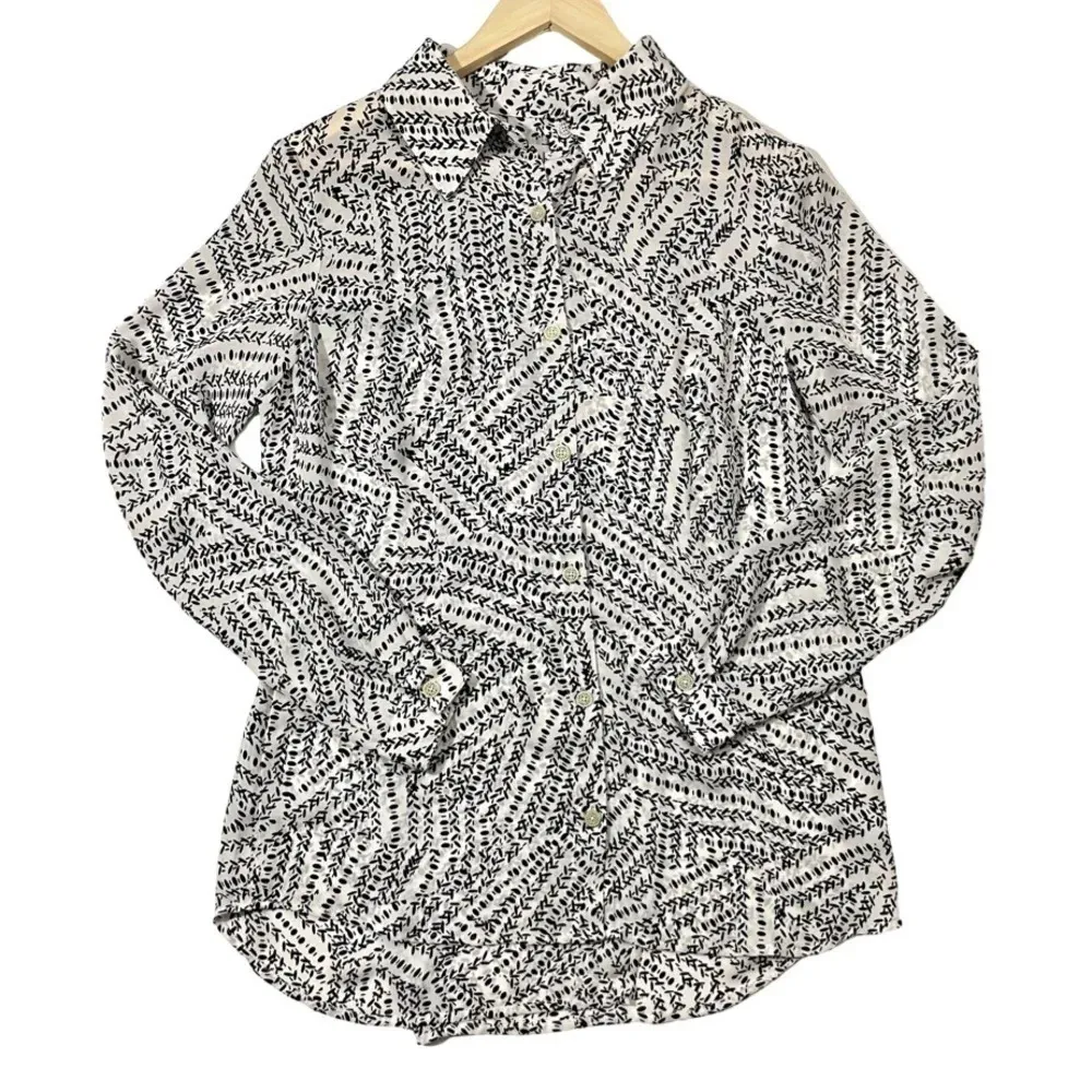 Cabi Split Back Button Up Blouse - Image 2