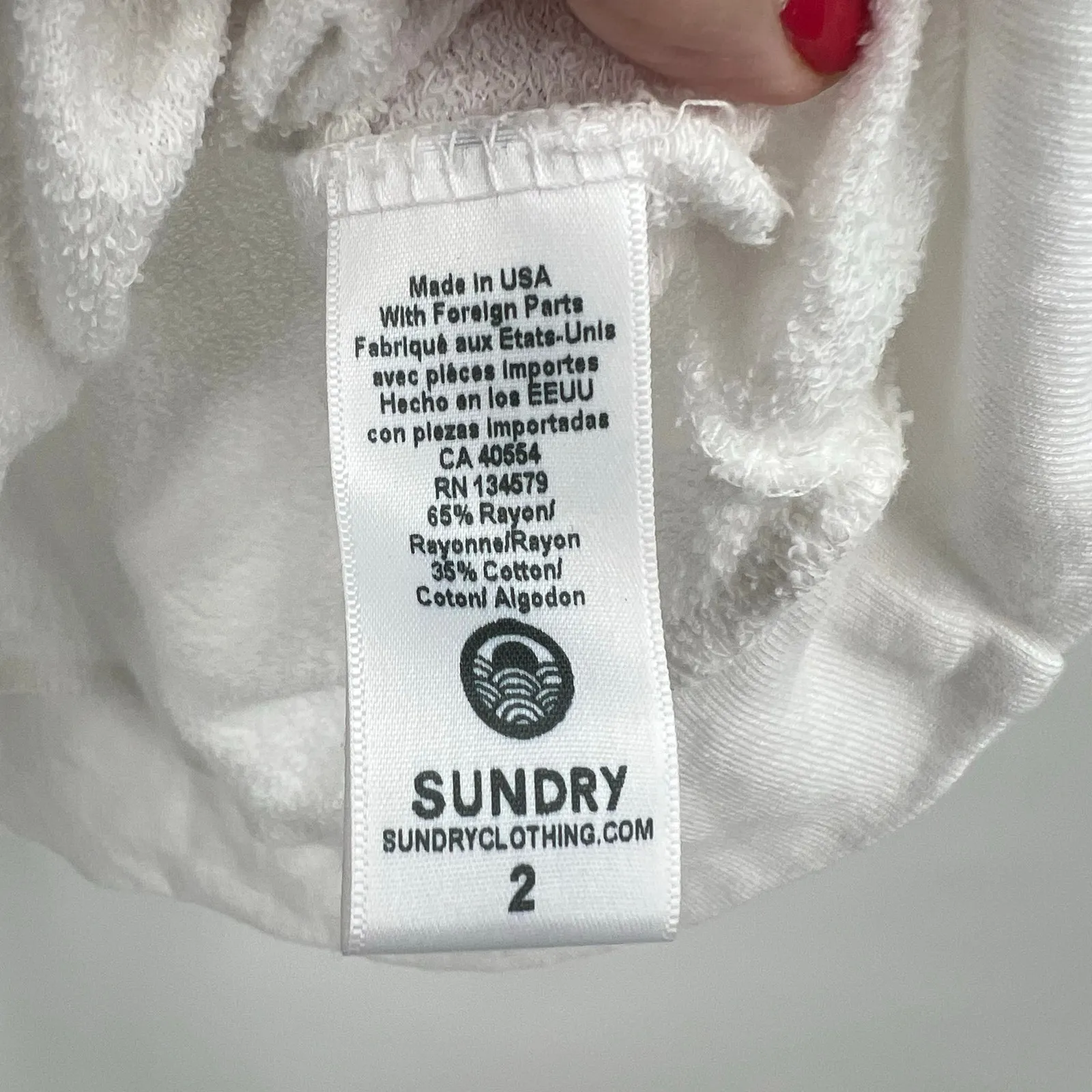 Sundry Oversized White Sweatshirt Lovers rainbow spell out Pullover size medium - Image 4