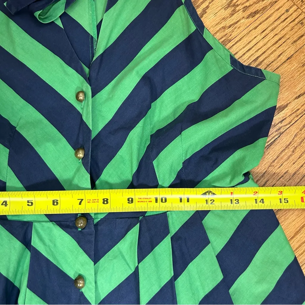 ANTHROPOLOGIE Girls From Savoy Emerald Ripple Dress Chevron Button Front Size 4 Green - Image 11