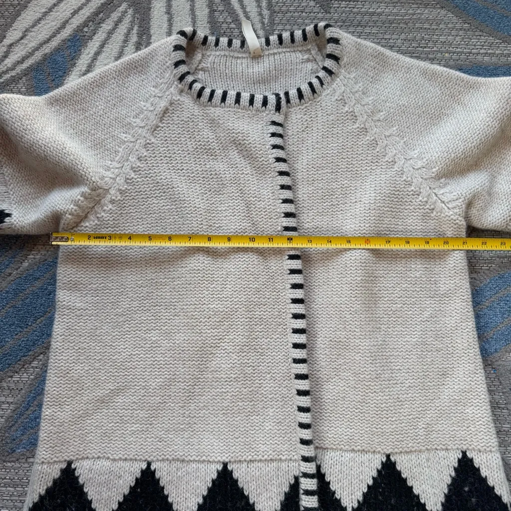Hanna Andersson Love,Hanna Baby Alpaca Cream/Black Triangle Cardigan Size Medium Black - Image 4