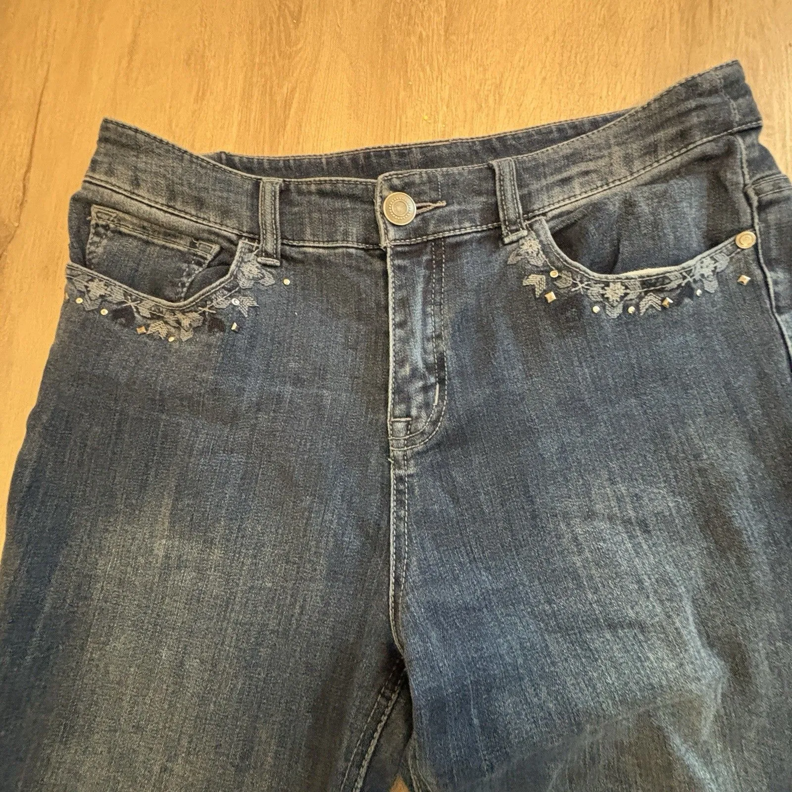 CHRISTOPHER BANKS JEANS 8P Petite Blue Denim Embroidered Pockets Bootcut Stretch - Image 5