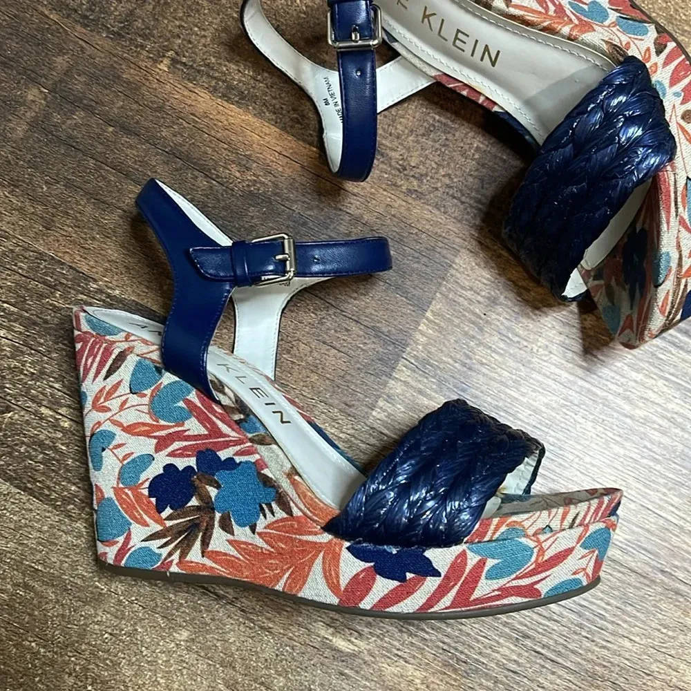 Anne Klein floral wedge pump heels - Image 4