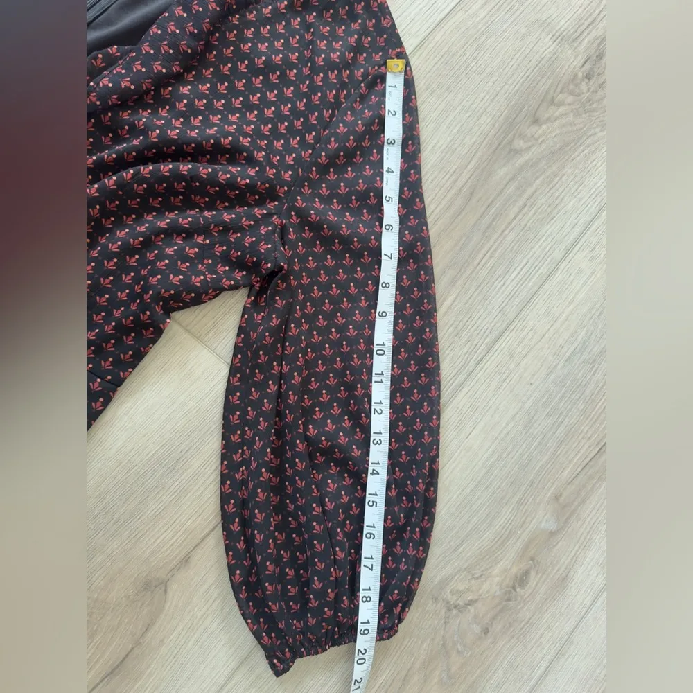 Adrianna Papell Black and Red Long Sleeve Dress ♥️ - Image 7