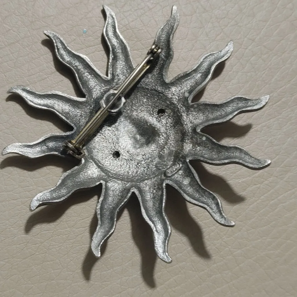 Sun Brooch Pin Vintage Pewter Smiling Unique Sunburst JJ Piece Silver - Image 9