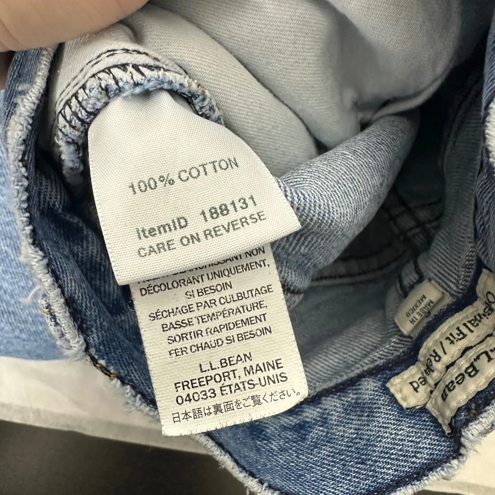 L.L. Bean Original Fit Relaxed Light Wash Denim Jeans Women's Size 6 vintage Blue - Image 7