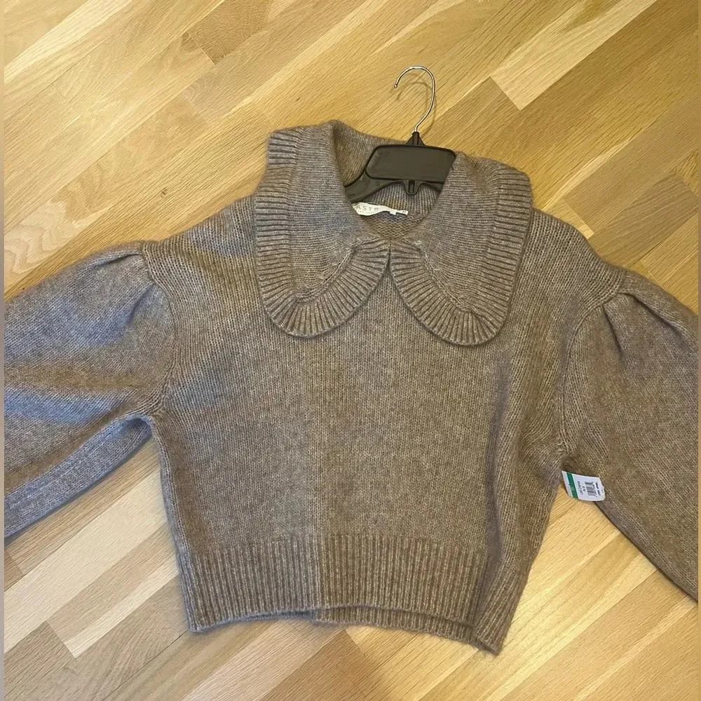 The tea time sweater size large - Image 5