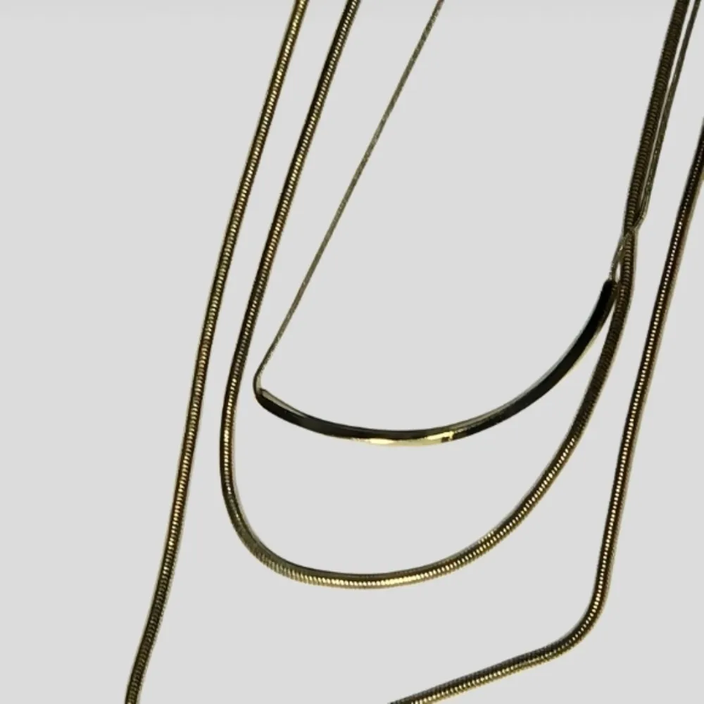 Gold Tone Layered Necklace and Stud Earrings Set - Image 4