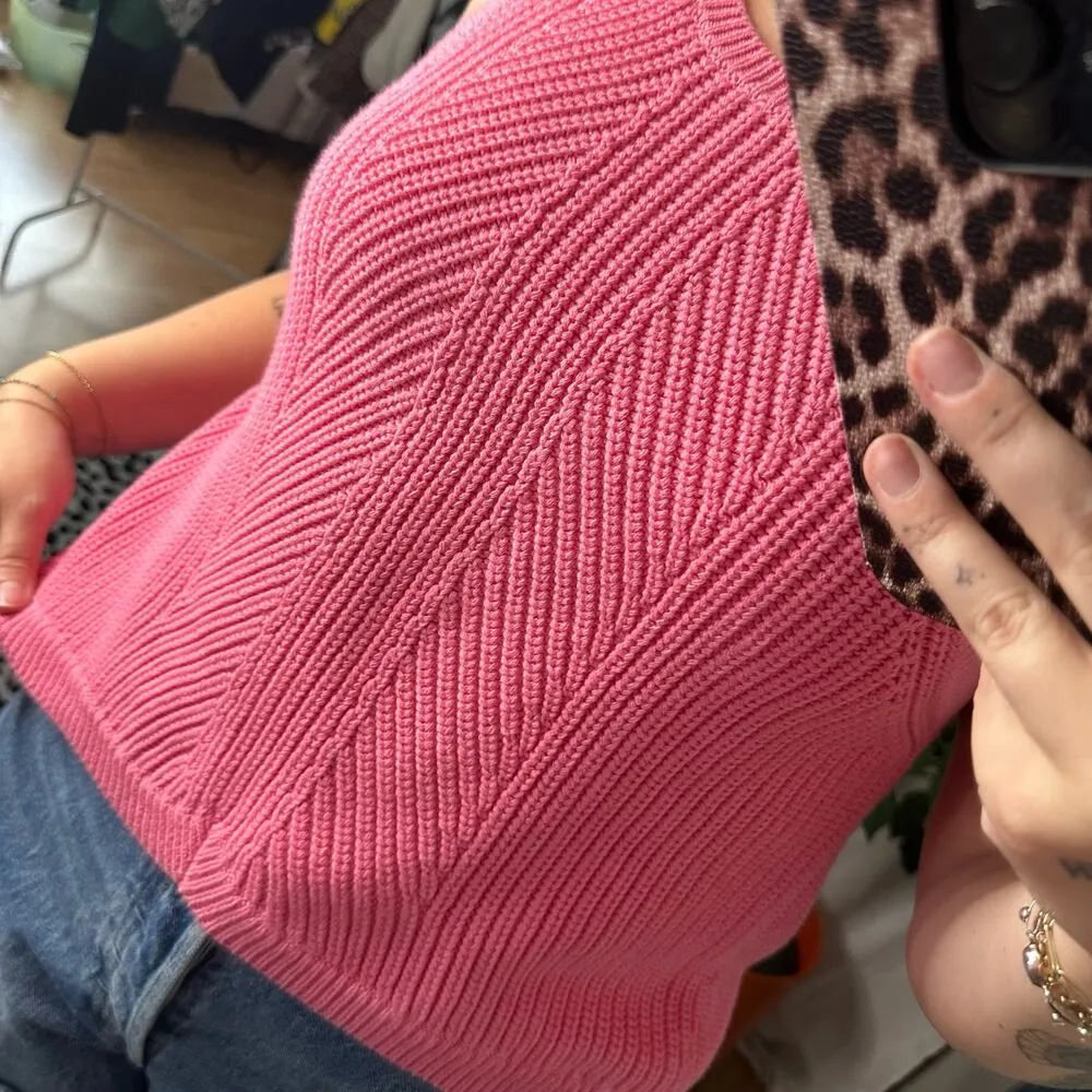 NWT 535 Rib Knit Crew Neck Sleeveless Sweater Tank Top Acid Pink - Image 3