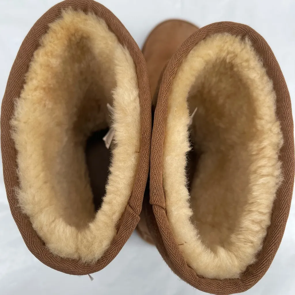 UGG CLASSIC SHORT ll WATER RESISTANT CHESTNUT Winter Boots - Image 4