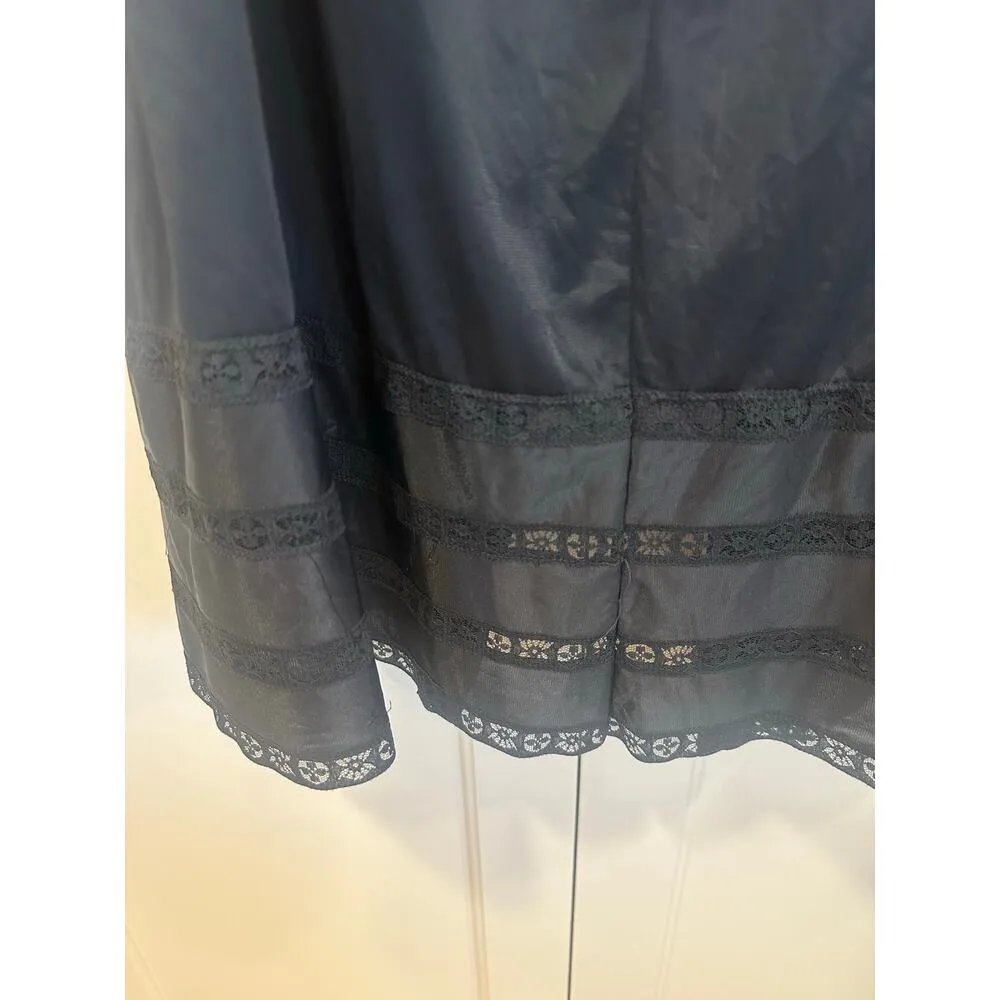 Vintage Gossard Artemis Black nylon lace slip made in USA medium - Image 2