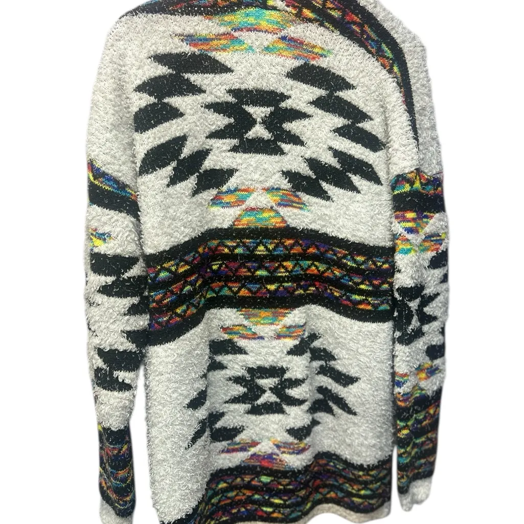 Aztec Patterned Open Cardigan S/M Pale Gray Black and Southwestern Color Block Size M - Image 4