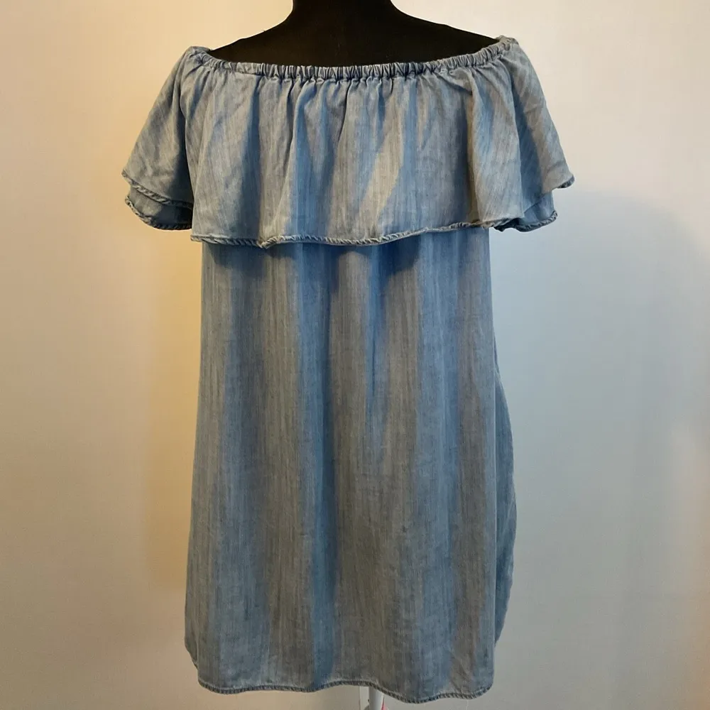 3. Sneak Peek Light Wash Off the Shoulder Chambray Dress Size Large Blue - Image 5