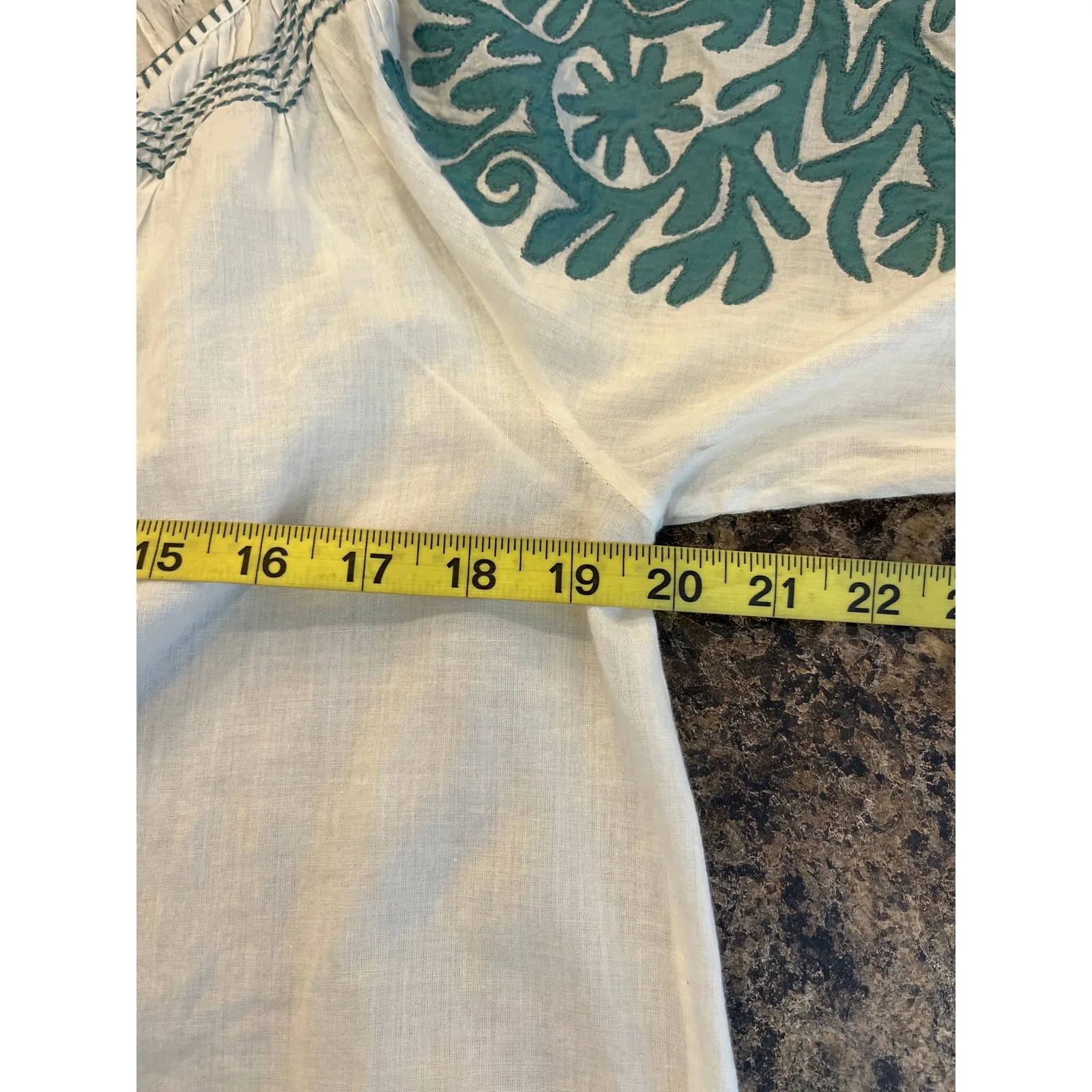 Sundance Women Small White Embroidered V Neck Short Sleeve Shirt Teal Floral - Image 8