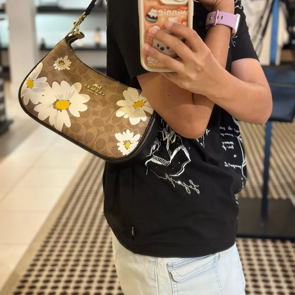NWT Coach Teri Shoulder‎ Bag In Signature Canvas With Floral Print - Image 6