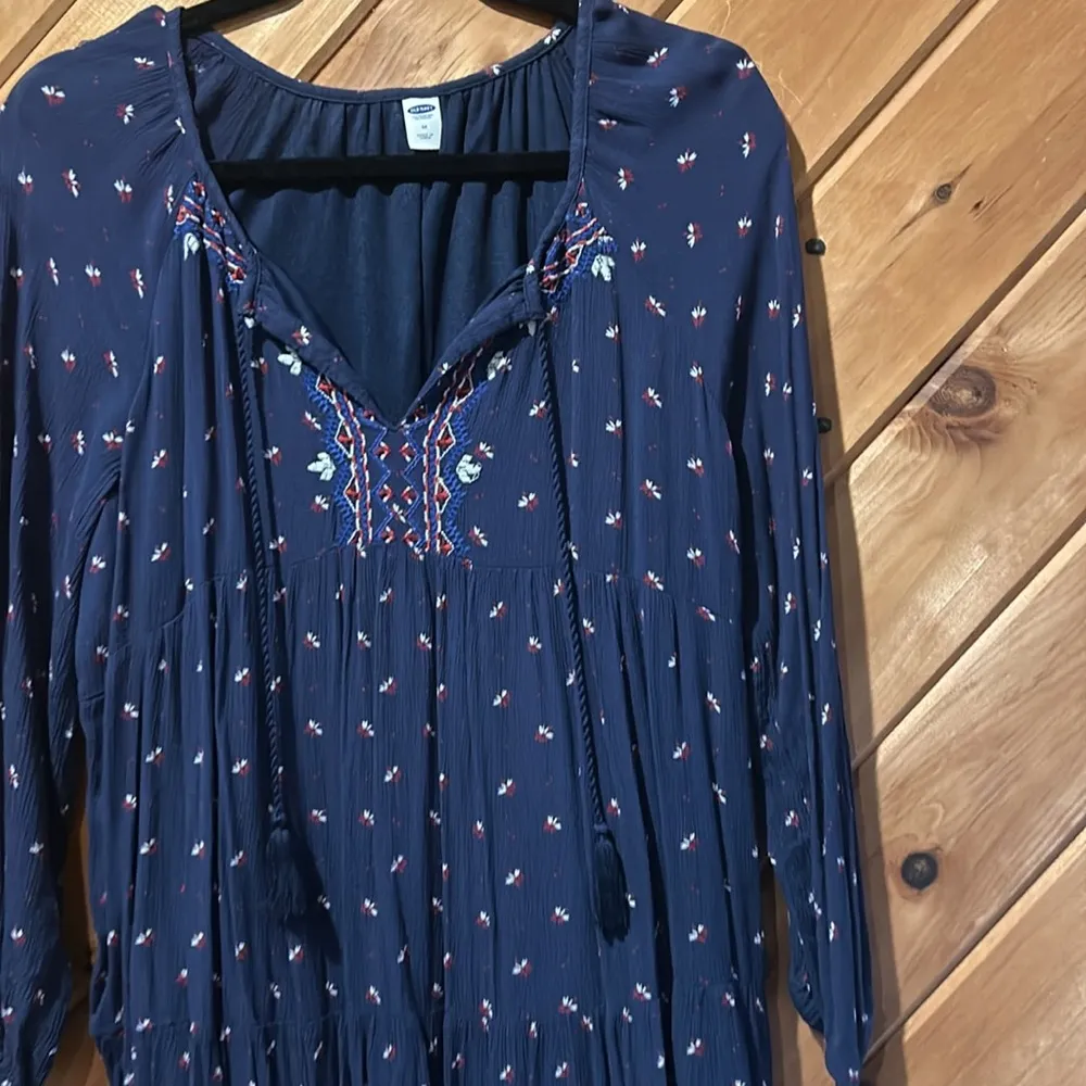 Old Navy Embroidered Bohemian Crinkle Navy Print Gauze Long Sleeve Swing dress - Image 4