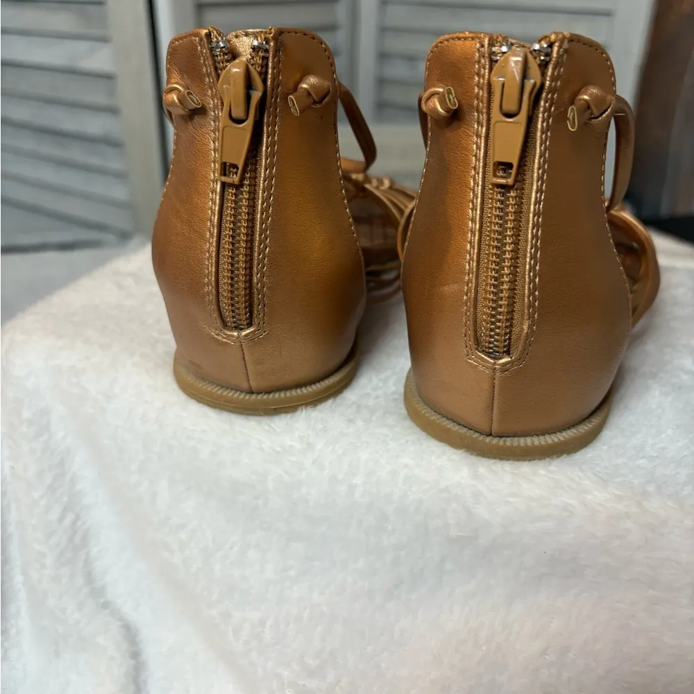 NWOT Rocket Dog Metallic Gold Somma Caged Sandals Size 6 - Image 4