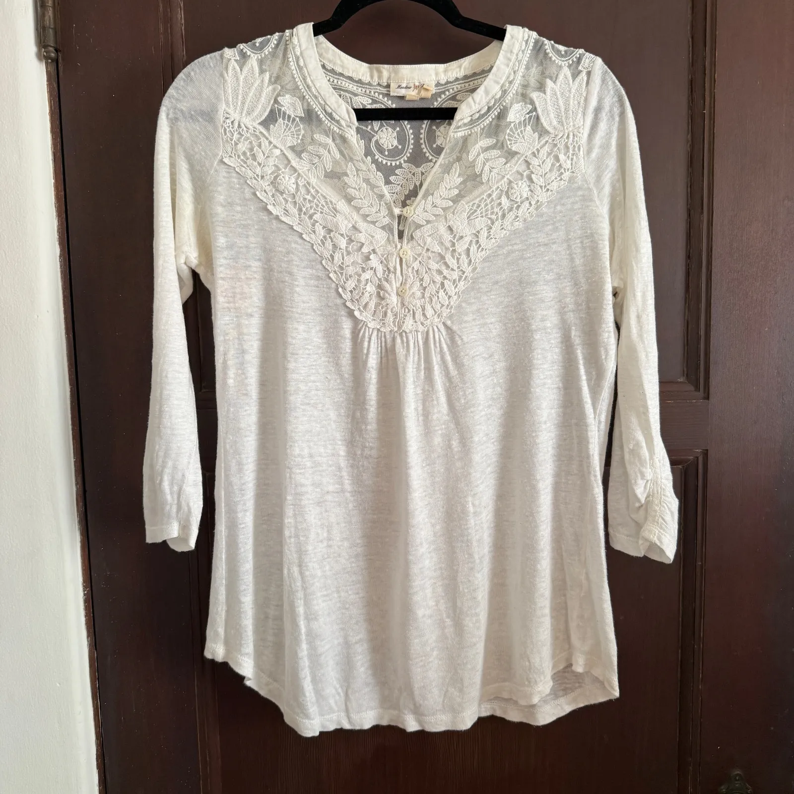 MEADOW RUE White Slub Knit Cloaked Lace Yoke Boho 3/4 Sleeve T - Image 2