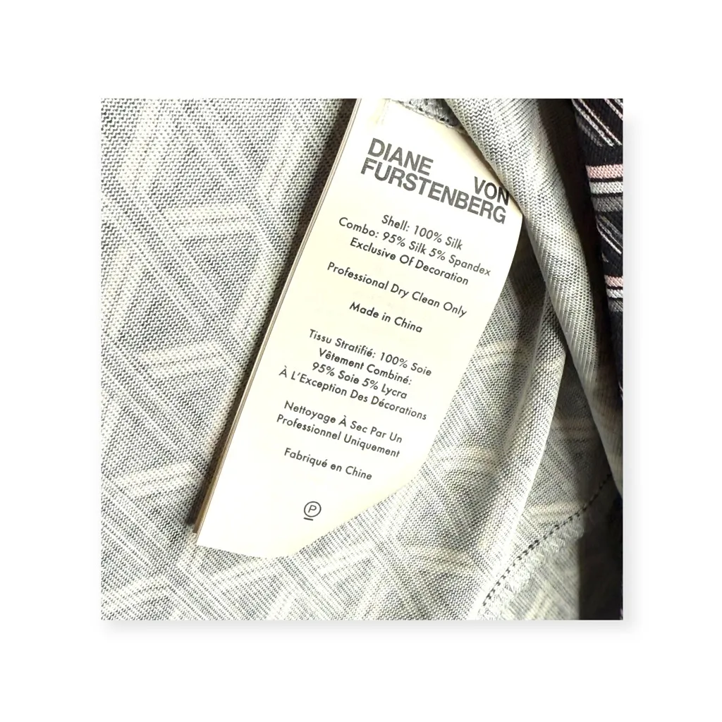 Diane Von Furstenberg DVF 𖤗 Geometric Tile Print Silk Wrap Dress 𖤗 Grey 𖤗 Small - Image 11