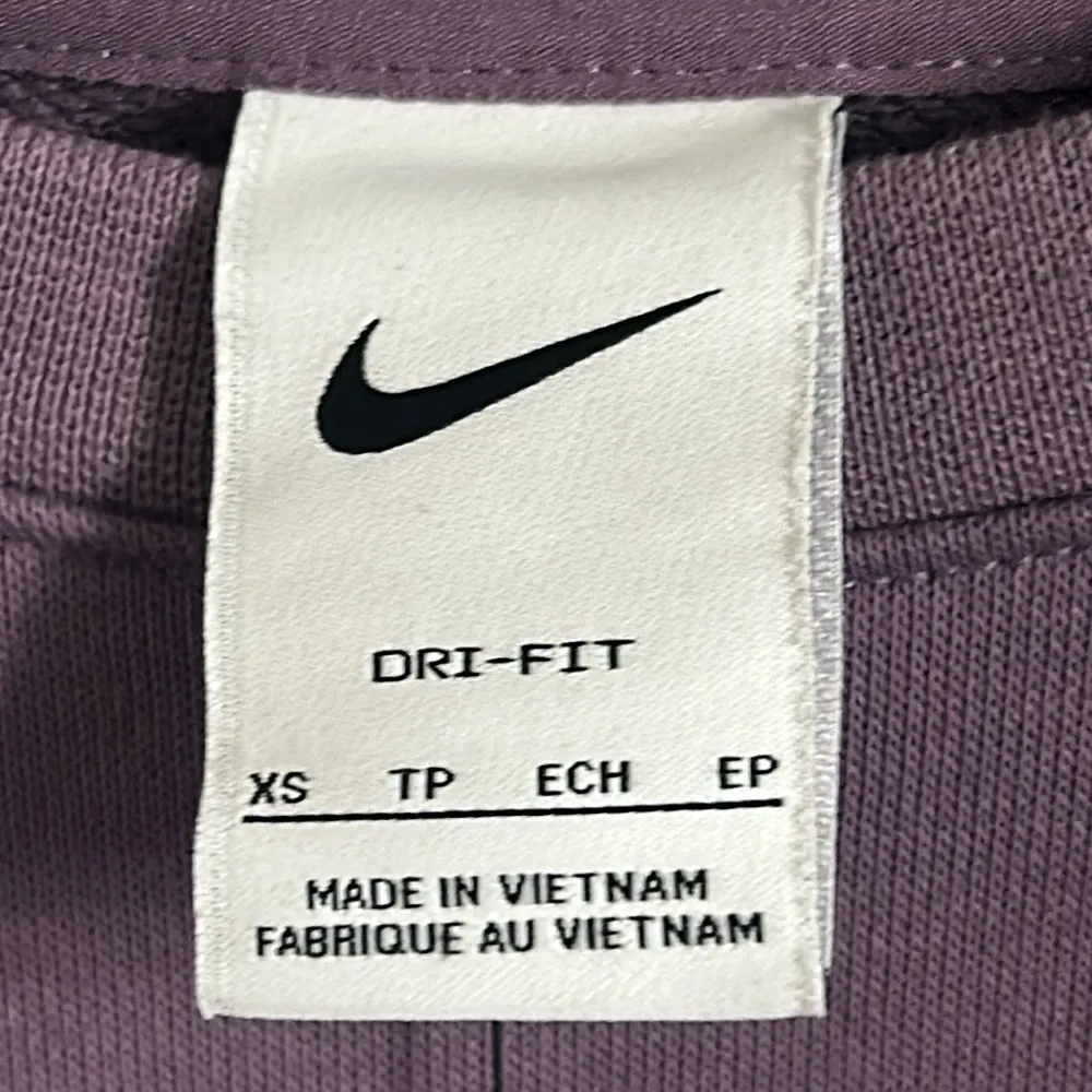 New Nike Dri-Fit Get Fit Logo Graphic Oversized Training Pullover Sweatshirt - Image 9