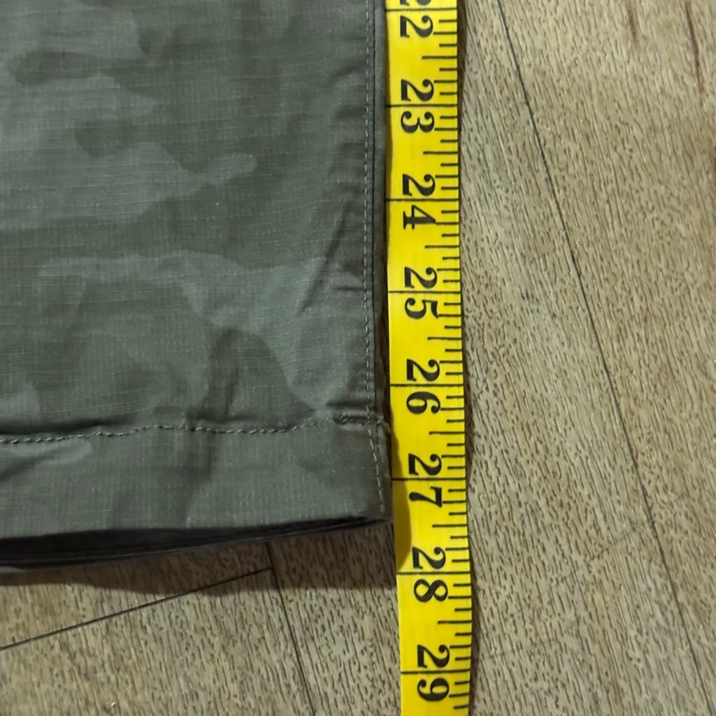 Vuori Ripstop Pants Camouflage Pattern Size Medium - Image 5