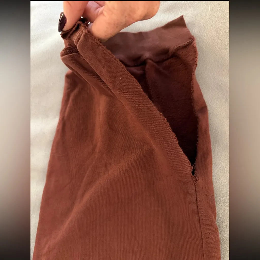 Anine Bing Tyler Sweat Pants in
Burgundy fall casual $200 M distressed designer - Image 7