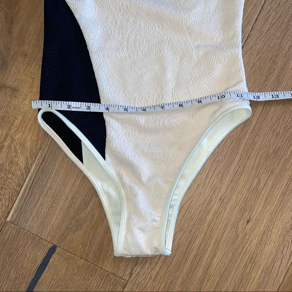 Ellejay  NWT Melinda Suit REVOLVE - Image 10