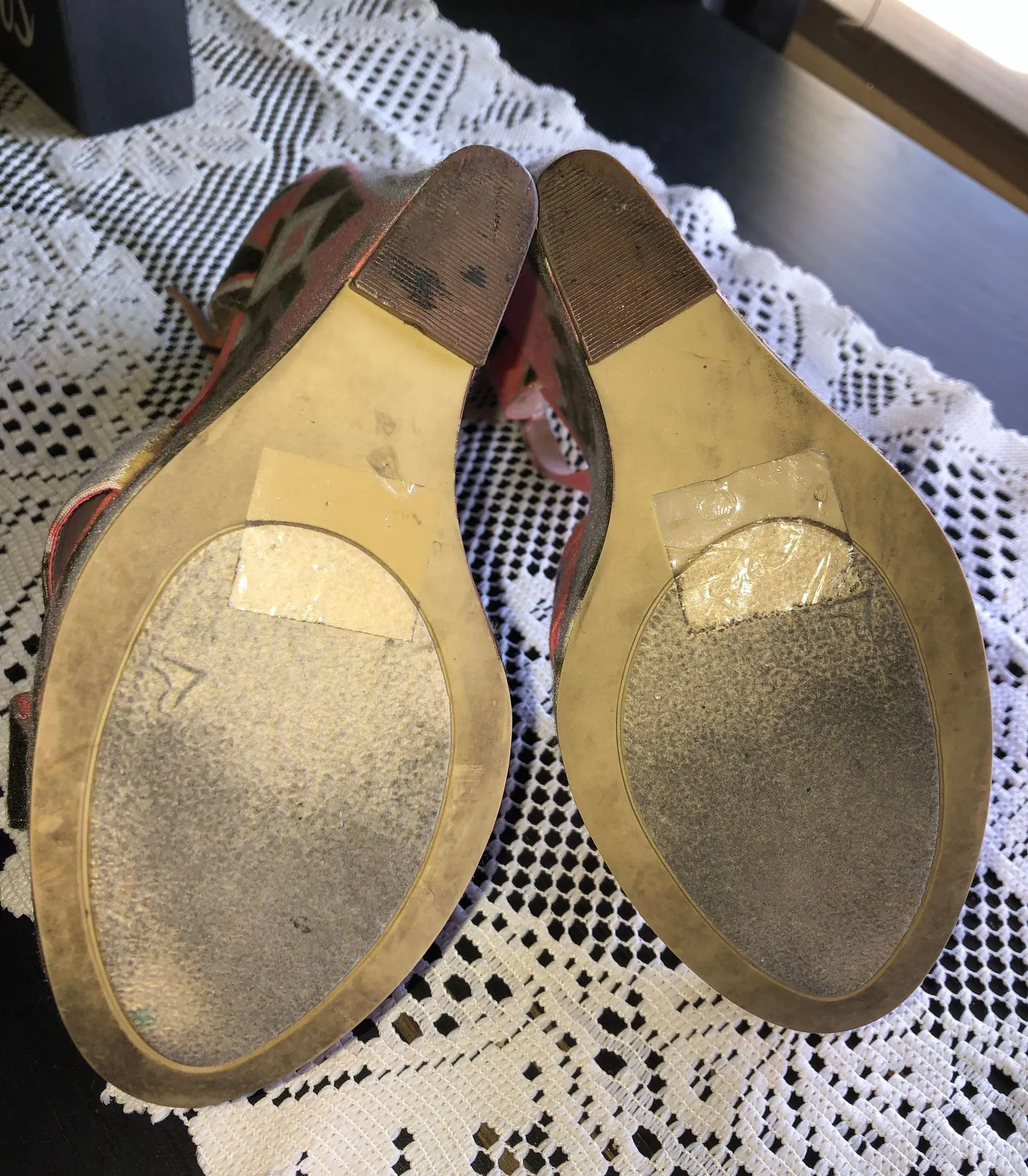 Opened Toed Wedge Heel Shoes - Image 4