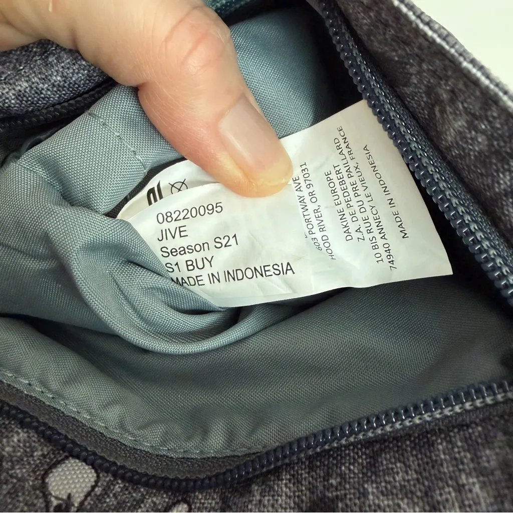 Dakine Purse Jive Crossbody Bag Floral Lightweight Pockets Travel Grey Black - Image 13