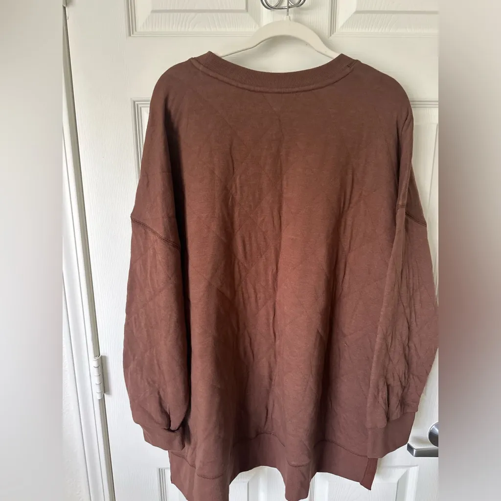 OLD NAVY Brown Sweatshirt. - Image 11