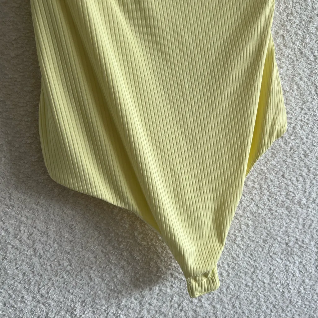 Privacy Please Revolve Women’s Bekka Canary Yellow Bodysuit Size Small - Image 7