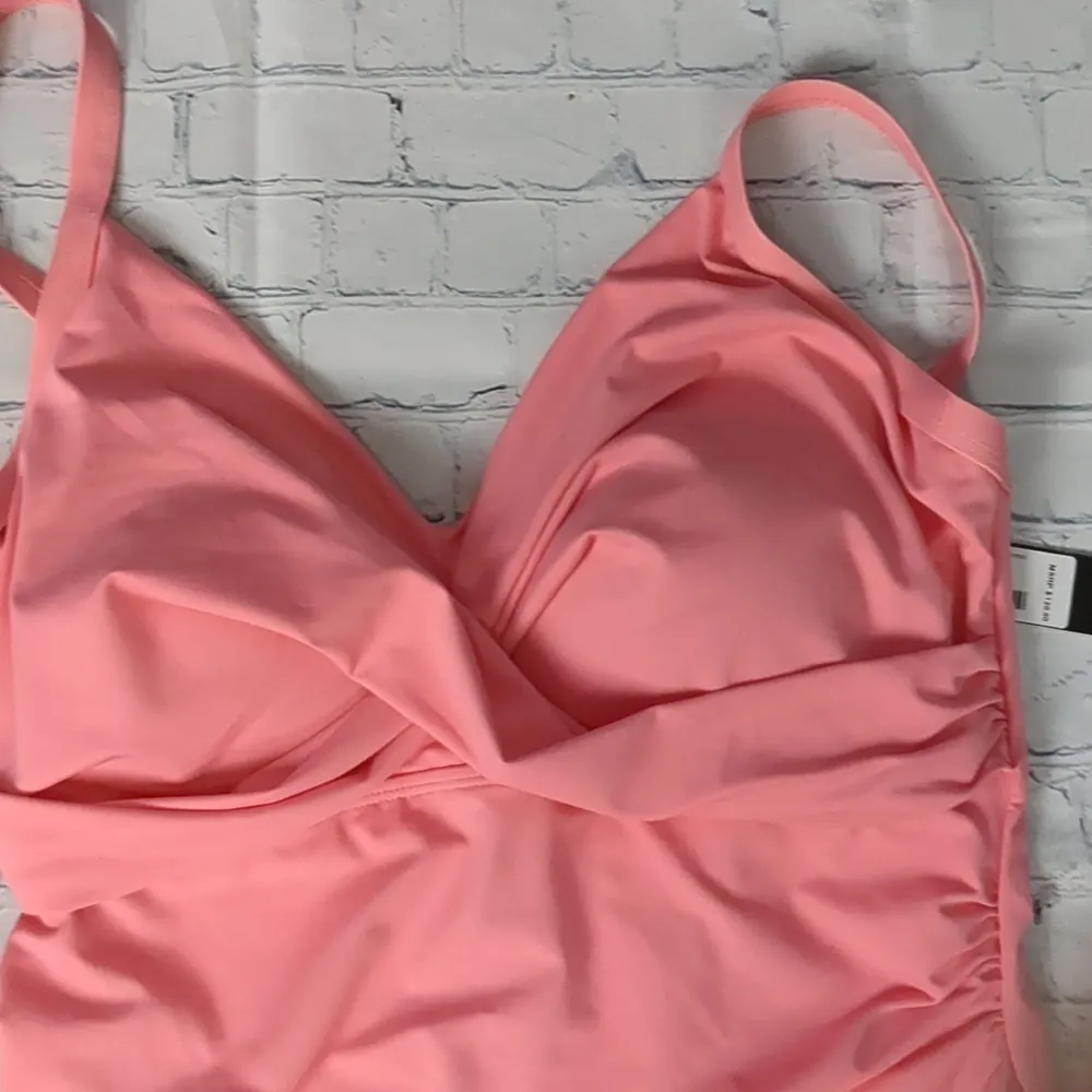 Catherine malandrino 1PC criss cross scoop w/ ruching flamingo pink swim XL - Image 3