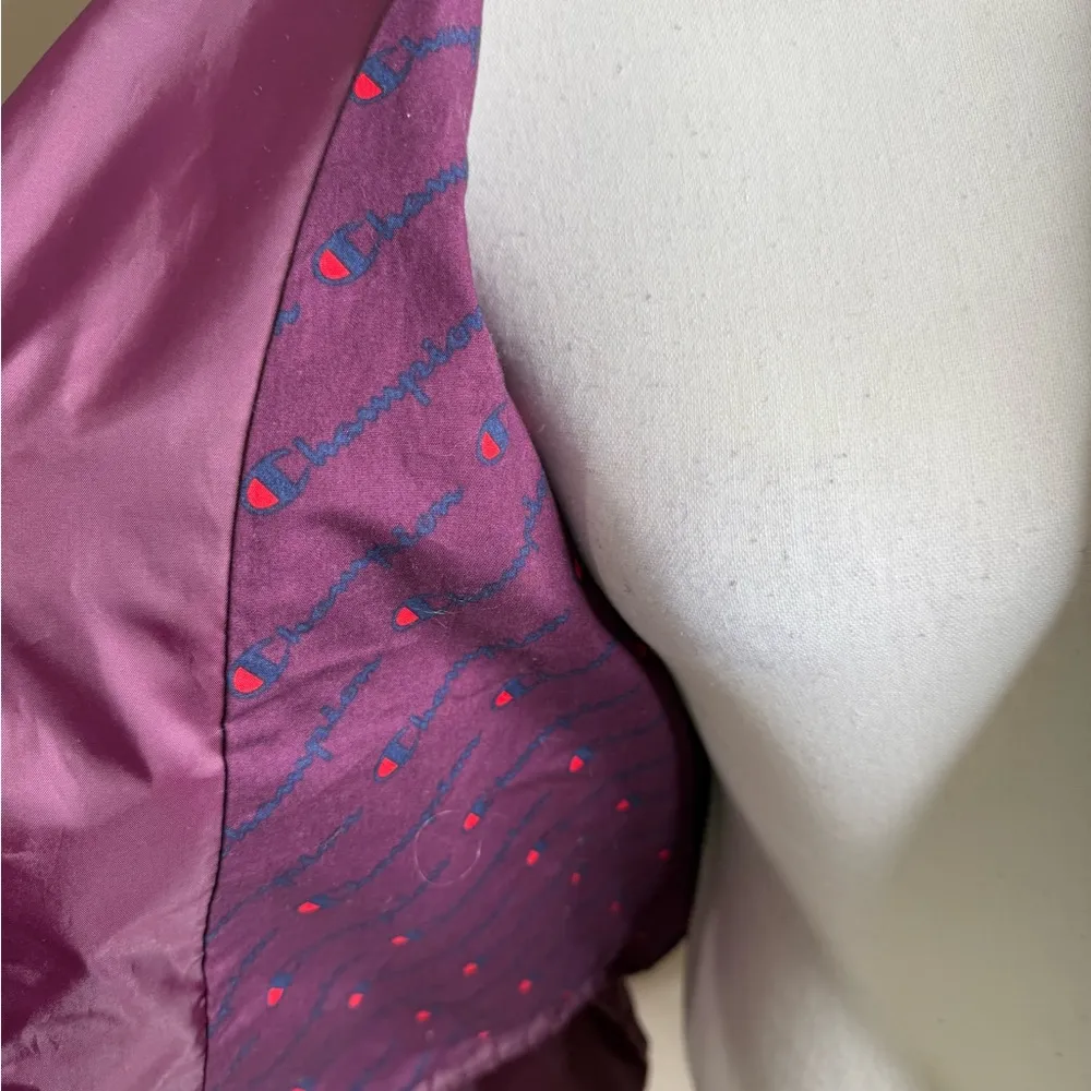 Burgundy cropped champion jacket size medium - Image 8