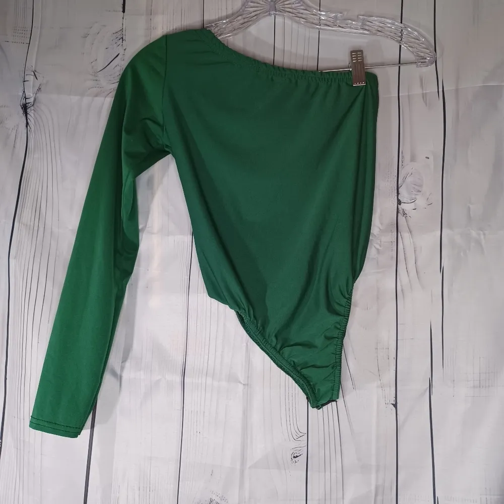 Pretty Little Thing Green Long Sleeve Bodysuit - Image 6
