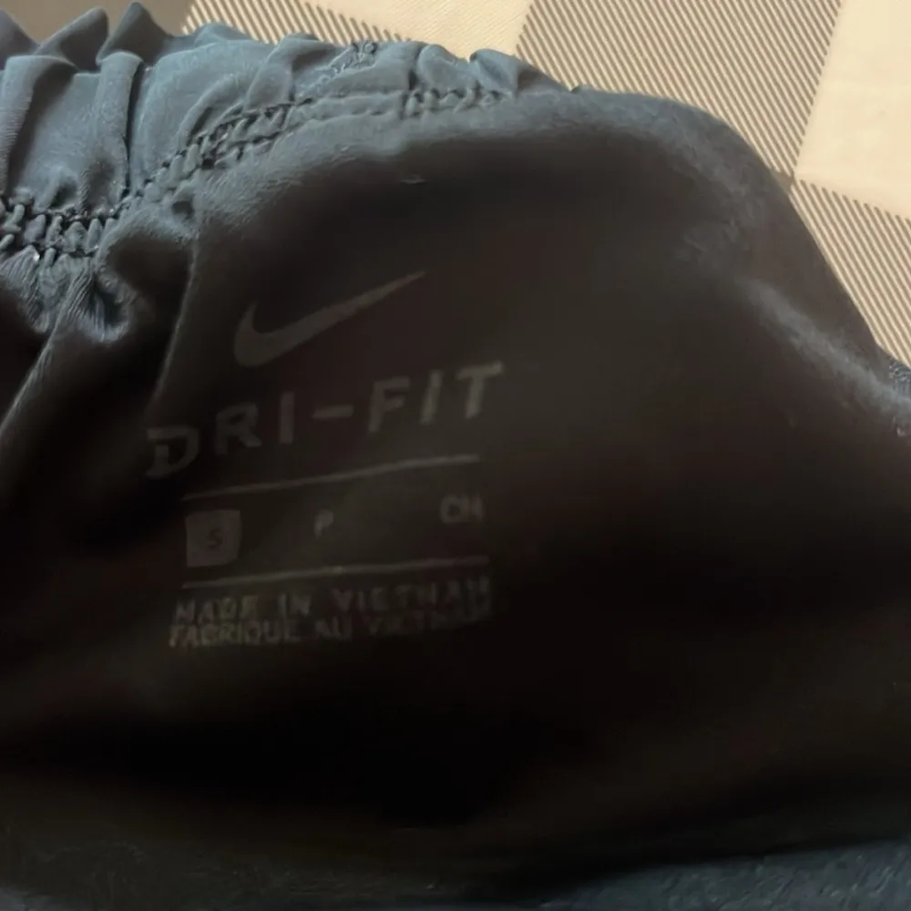 Nike Women’s Black White Running Shorts Size Small - Image 7