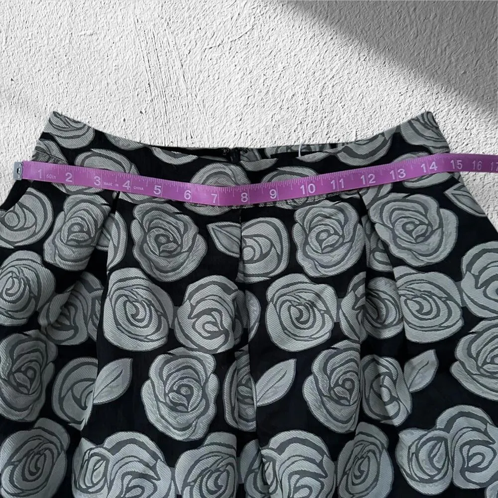 Target Women's Skirt - Image 3