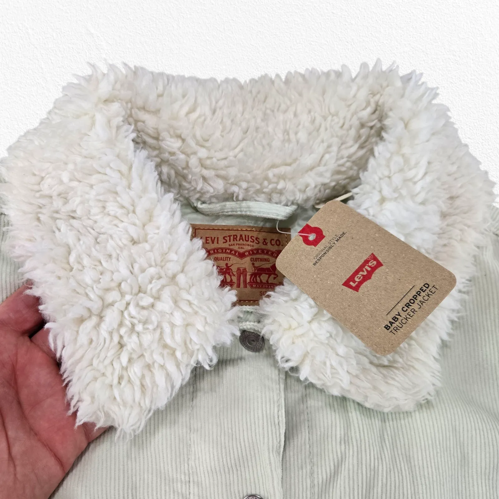 Levi’s Baby Baggy Crop Corduroy Sherpa Trucker Jacket Meadow Mist Green Size 2X - Image 9