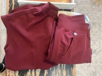 FIGS Scrubs Set - Image 2