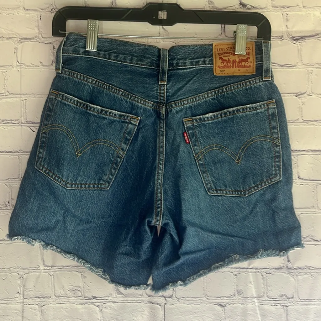 Levi's Blue Jean‎ Shorts Classic Cut Off 100% cotton Shorts Womans size 25 or S - Image 2