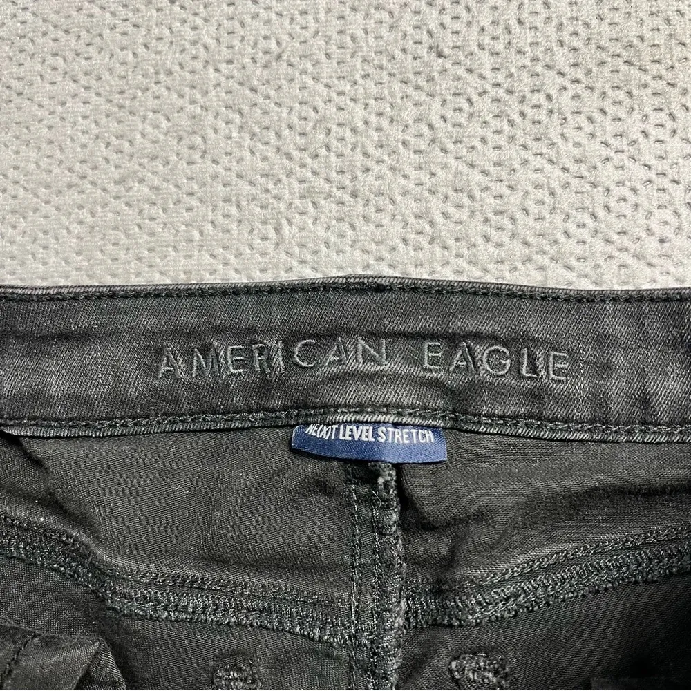 American Eagle Outfitters AEO Black Super Hi-Rise Shortie Size 4 EUC - Image 3