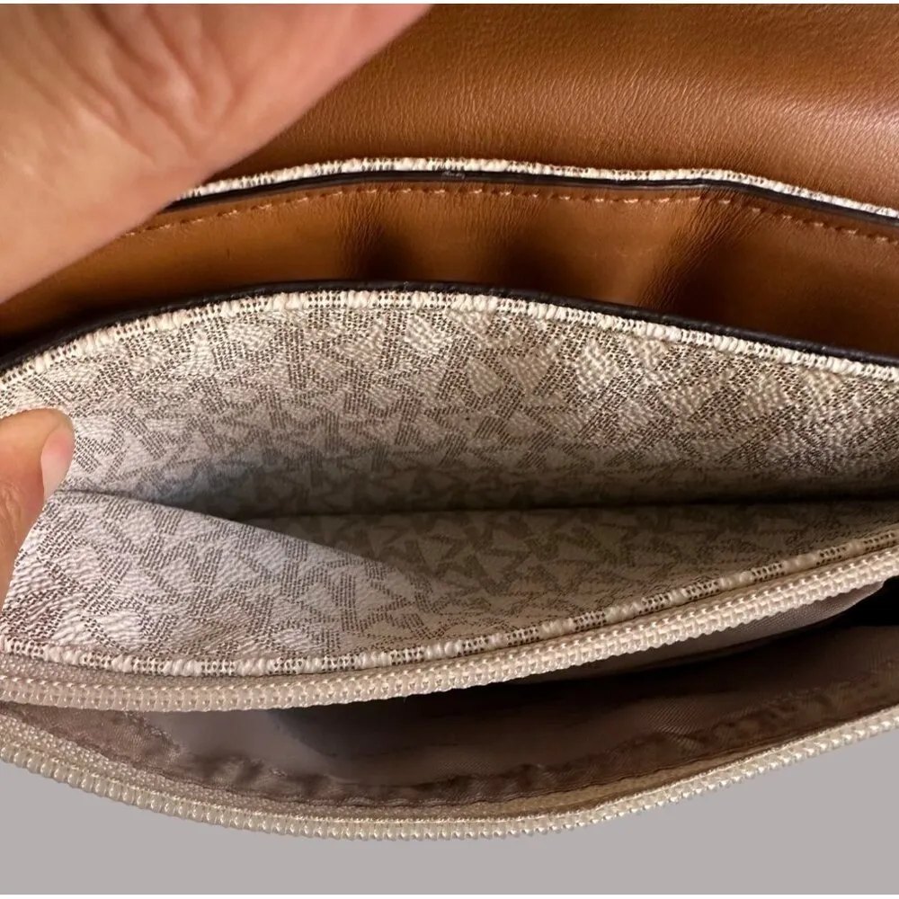 Michael Kors crossbody. White and brown MICHAEL Michael Kors Bag - Image 11