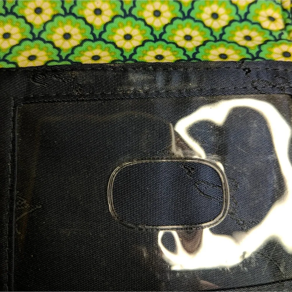 Vera Bradley Trifold Wallet - Size O/S - GUC - Image 7