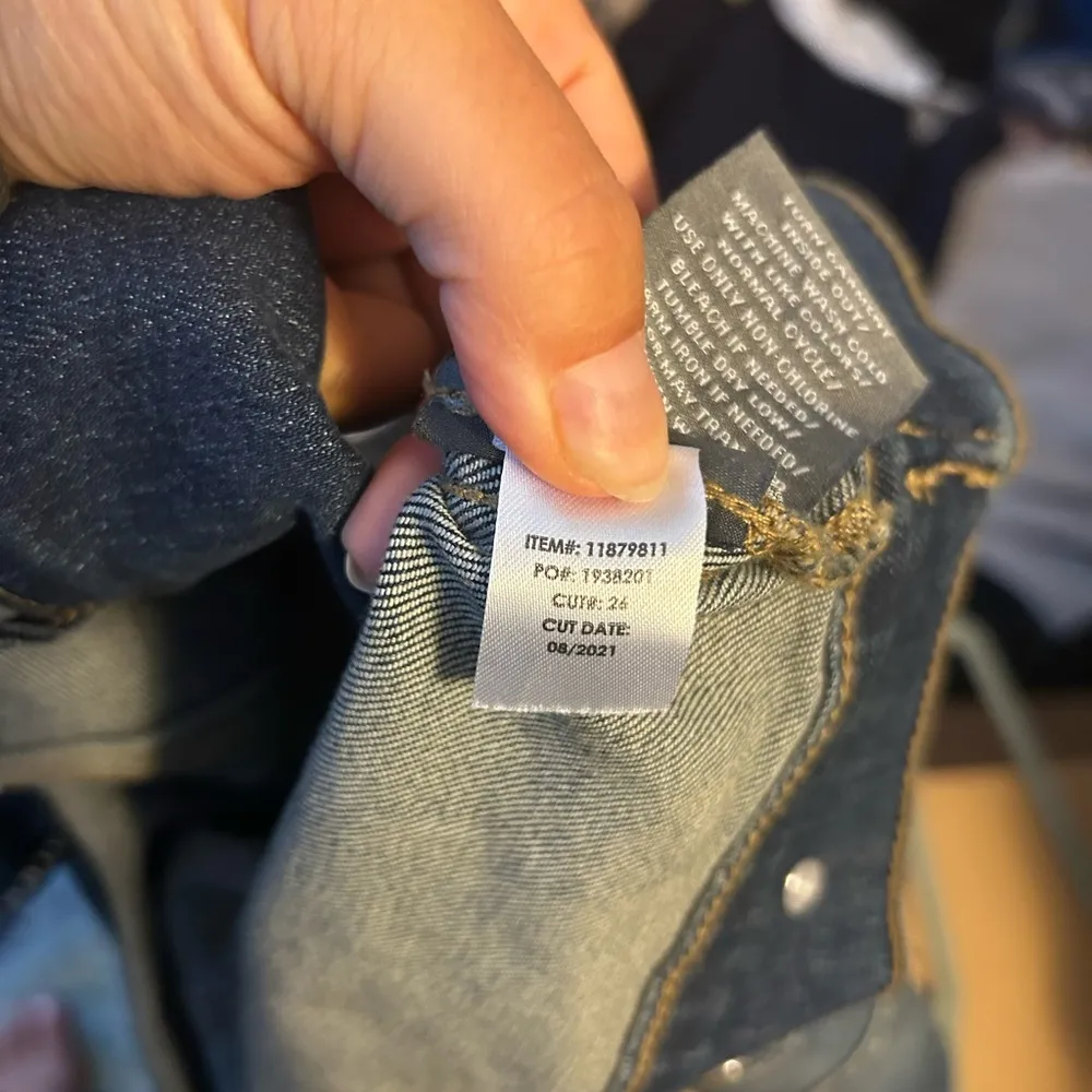 NWT Torrid Medium Wash Denim Jacket - Image 5