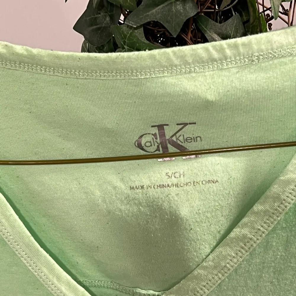 Women’s Calvin Klein Small Green Tee Shirt - Image 2