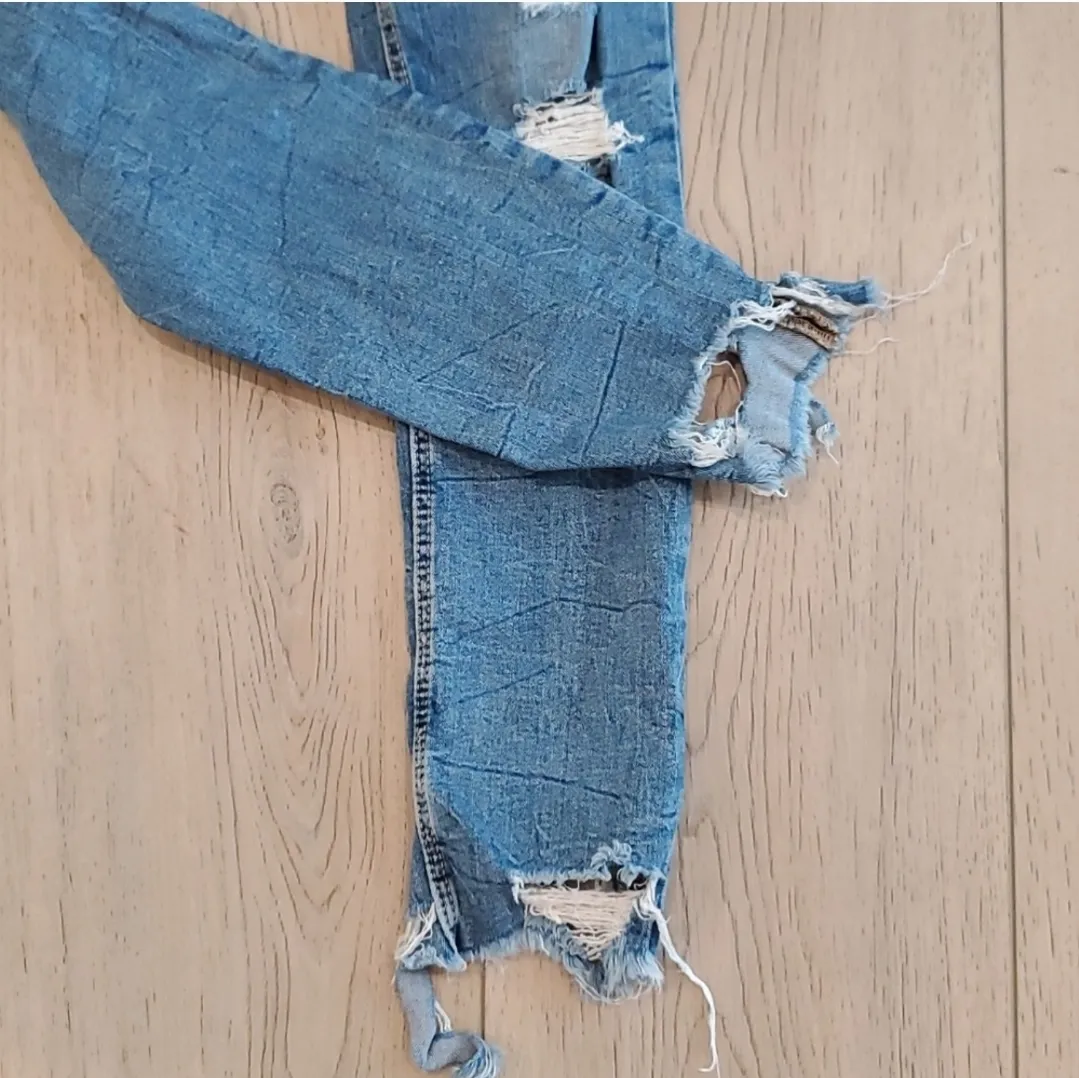 ZARA  Ripped Skinny Jeans Mid Rise - Image 3