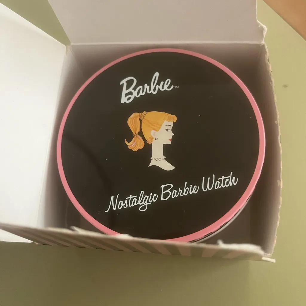 Vintage Barbie Watch: New in box, with Pink and Black Design - Image 2