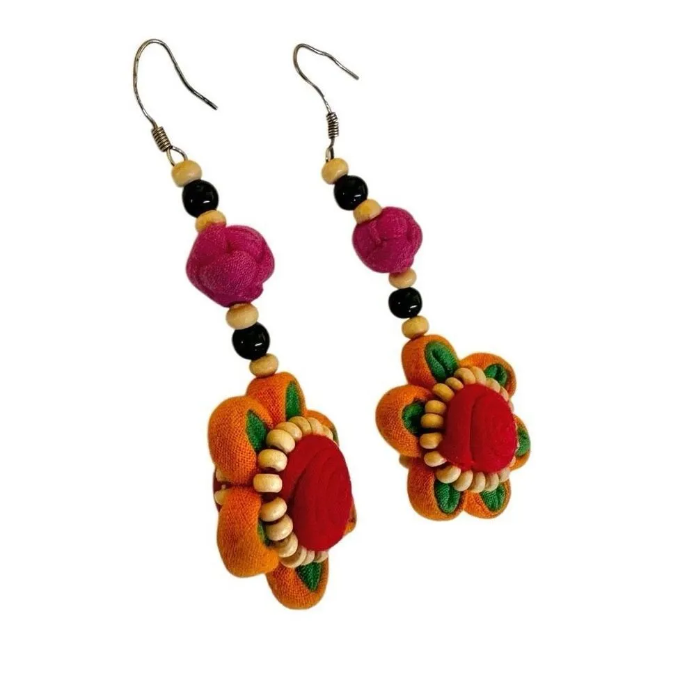 Cloth and bead flower earrings - Image 12