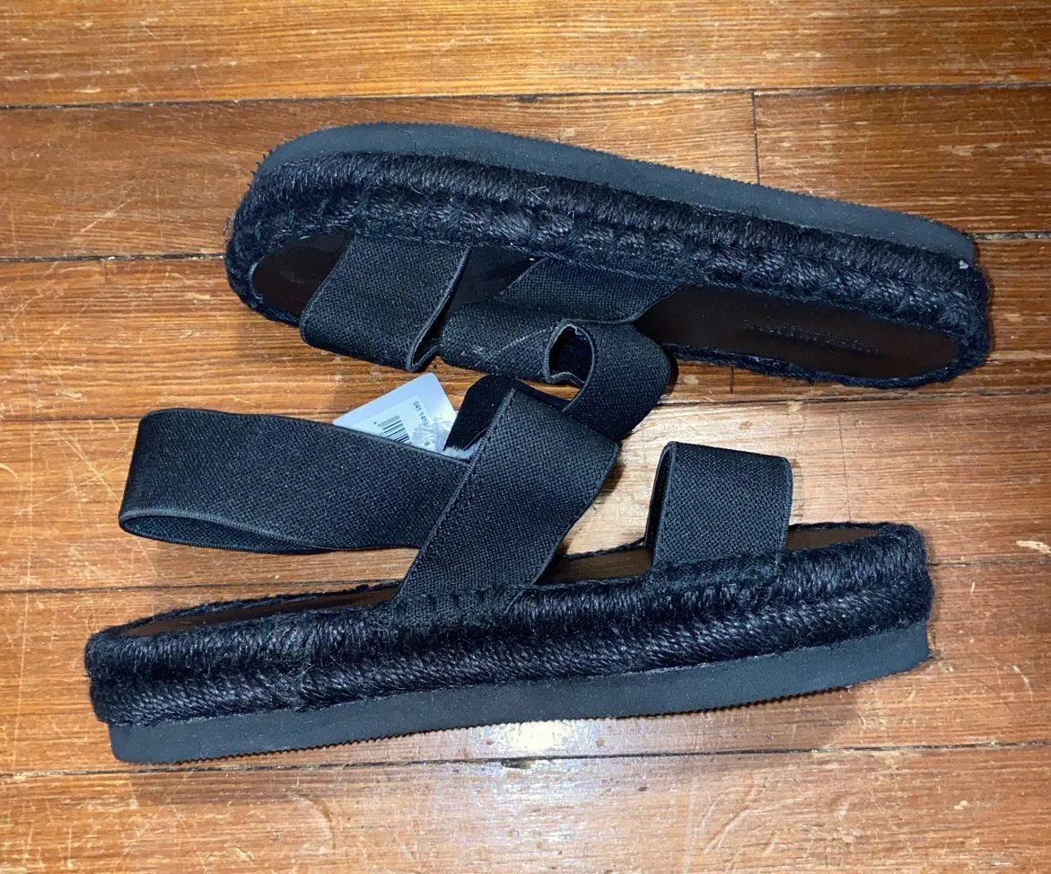 black straps sandals - Image 2